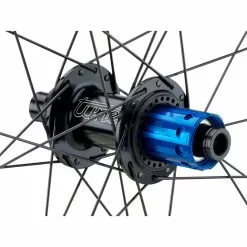 Tune TSR22 Disc Center Lock 28" Laufradsatz Modell 2021 -Angebote Rad Harmonie Store 388791